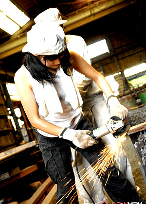 13 uncensored Aoi Nohara pic 親友の彼女 無修正エロ画像 working-girl-at-factory-aoi-nohara-scene1 japanhdv 
