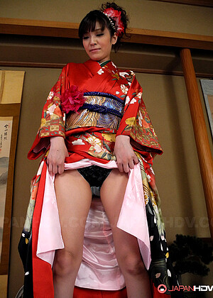 12 uncensored Yuria Tominaga pic 富永ユリア 無修正エロ画像 yuria-tominaga-in-kimono-gets-things-on-her-pussy japanhdv 