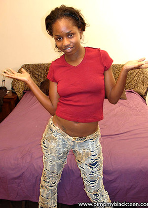 Pimpmyblackteen Model