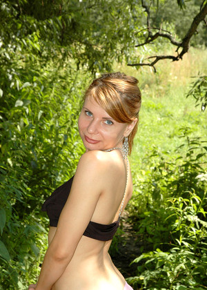 Pissingoutdoor Model