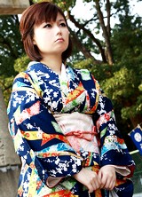  Kimono Ayano