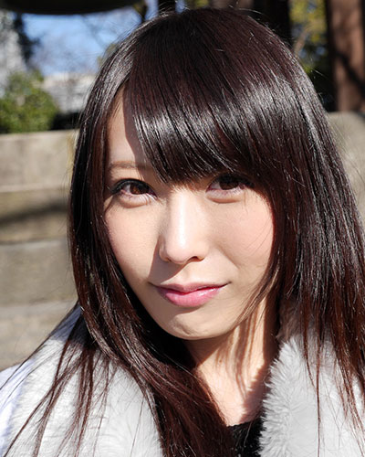 Chika Arimura avmodel