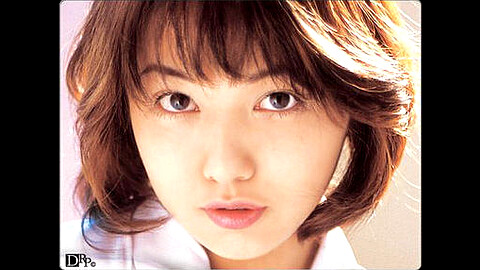 Riho Yuzuki 大きな瞳