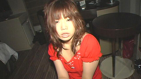 Yuka Hanaizumi 女子学生