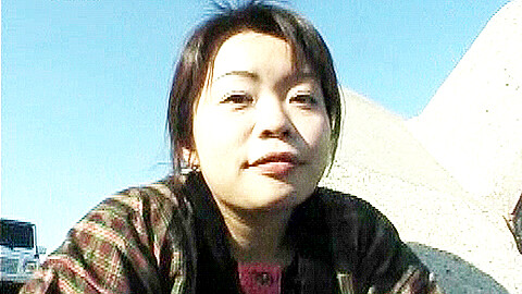 Megumi Tsuchida Pee